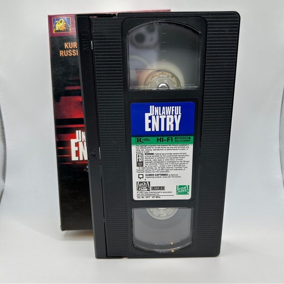 Unlawful Entry Movie VHS - Picture 5 of 5